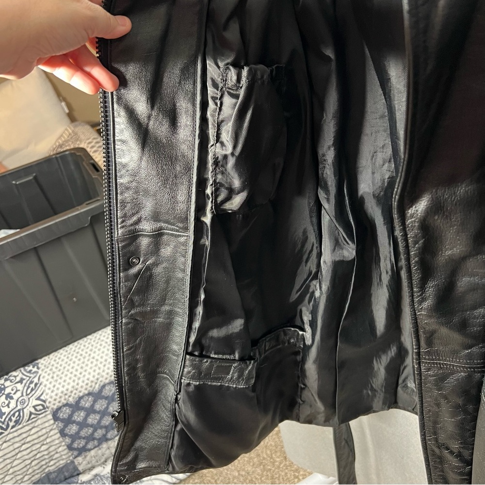Vintage! Wilson's Black Belted Leather Jacket Size Large - Picture 12 of 12